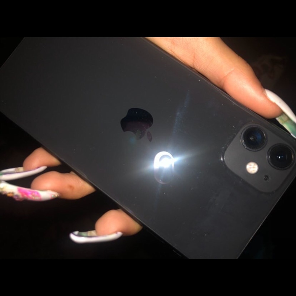 IPHONE 11 ( BLACK )